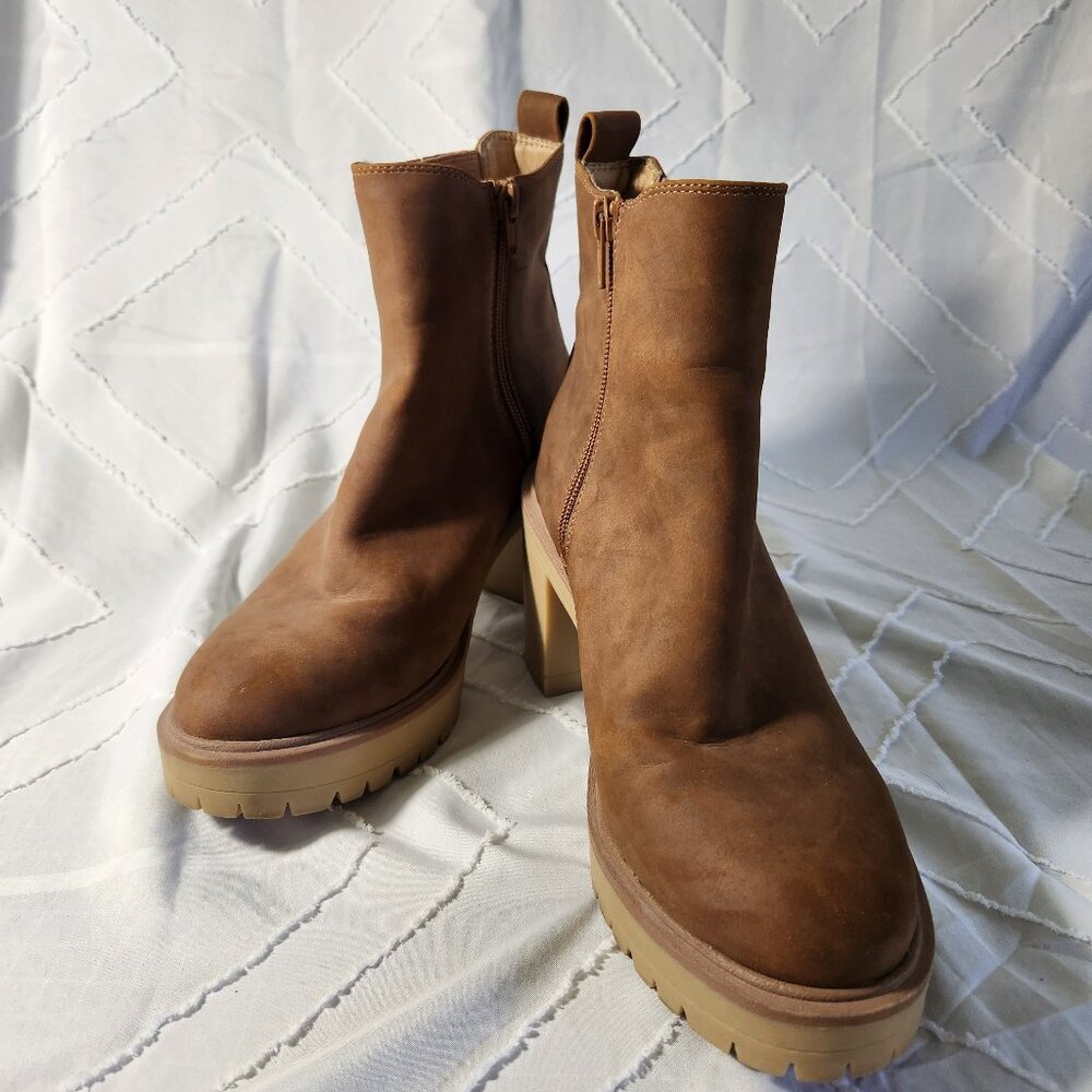 Dolce Vita Jade 7.5 Brown Lug Boots